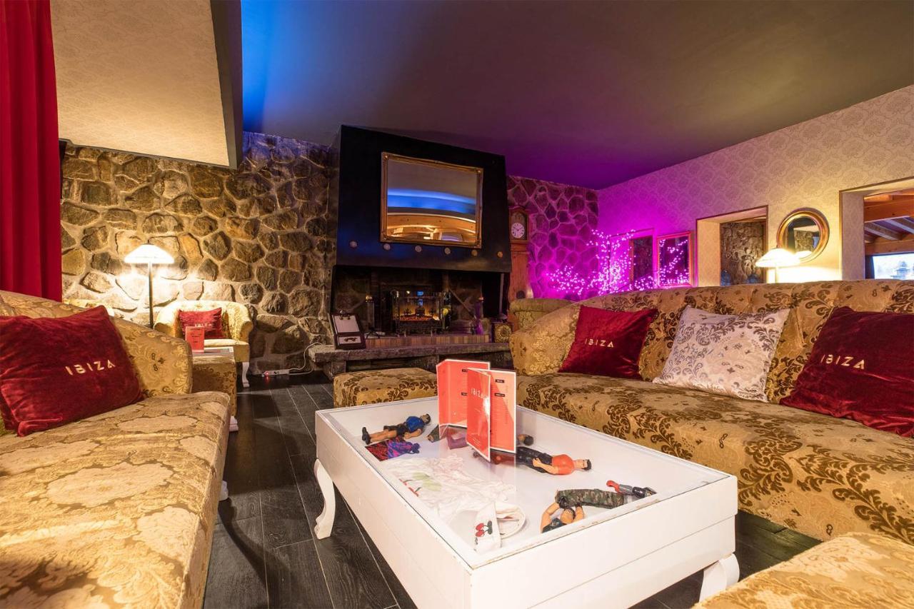 Madame Vacances Hotel Ibiza Ле-дез-Альп Екстер'єр фото